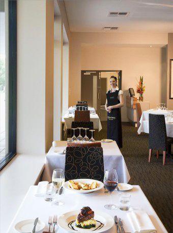 Serafino Restaurant - Holiday Sunshine Coast 5