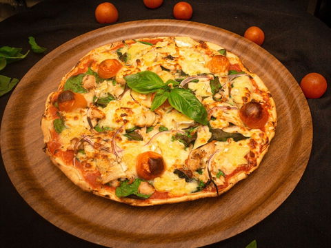 Alexo Pizza & Bistro - Holiday Sunshine Coast 0