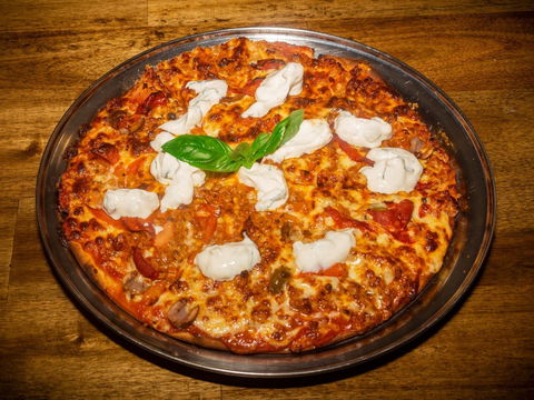 Alexo Pizza & Bistro - Holiday Sunshine Coast 1