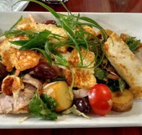 Jack Duggan's Irish Pub - Holiday Sunshine Coast