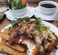 Risdon Brook Hotel - Holiday Sunshine Coast