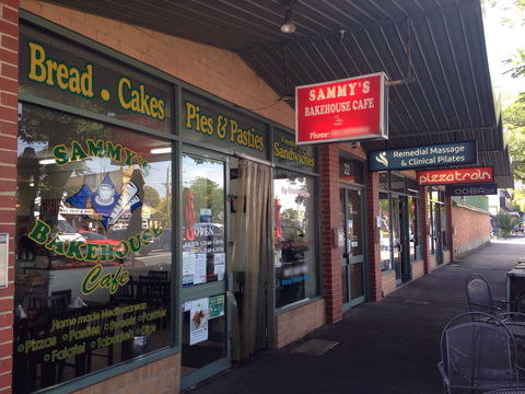 Willow Grove Duck Inn - Sunshine Coast Tourism 0