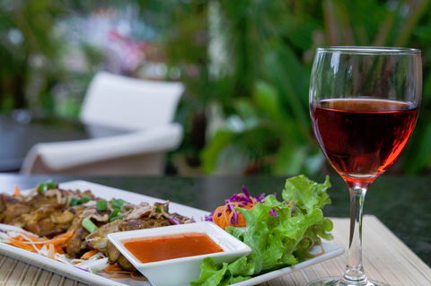 KB Thai - Holiday Sunshine Coast 1