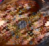 Victoria's Pizza  Beyond - Sunshine Coast Tourism