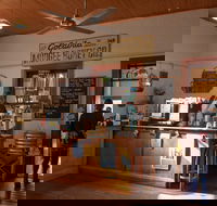 Artisan on Lewis - Holiday Sunshine Coast