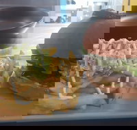 Burger Pl8  - Jindalee - Sunshine Coast Tourism