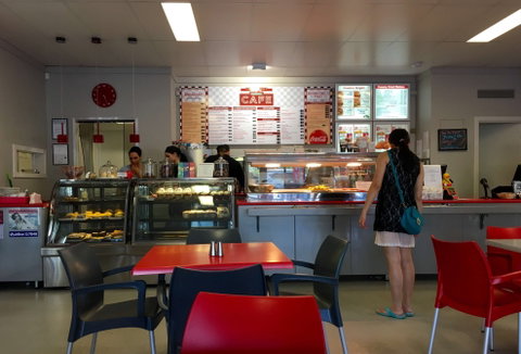 Eighty/Twenty Food - Holiday Sunshine Coast 0