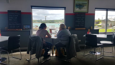 Hursey Seafoods - Sunshine Coast Tourism 1