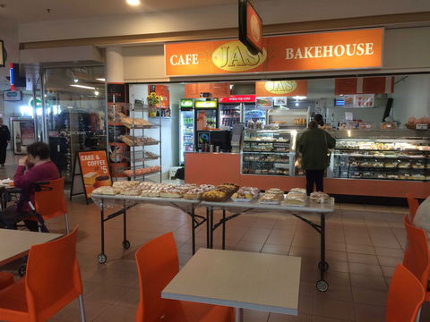 JAS Cafe And Bakehouse - Holiday Sunshine Coast 0