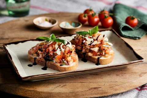 The Acres Kitchen - Holiday Sunshine Coast 0