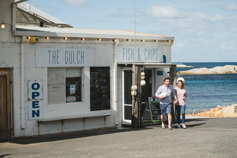 The Gulch Fish & Chips - Holiday Sunshine Coast 0