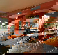 Waves Cafe Bar and Restaurant - Holiday Sunshine Coast