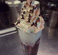 Betty's Cafe - Holiday Sunshine Coast