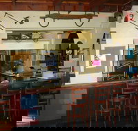 Clarendon Arms - Holiday Sunshine Coast