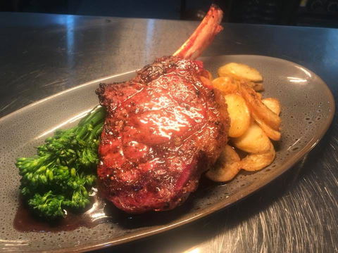 Fumo28 - Sunshine Coast Tourism 0