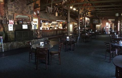 Murrumbateman Country Inn Bistro - Sunshine Coast Tourism 0