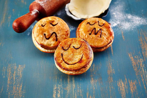 Pie Face - Holiday Sunshine Coast 0