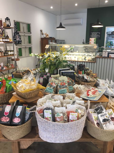 The Vintage Pickle - Sunshine Coast Tourism 0