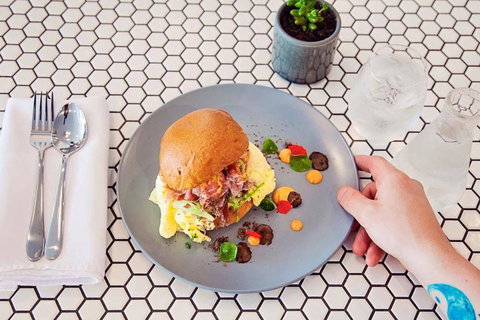 Wolfe & Co. - Sunshine Coast Tourism 0