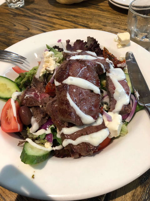 Gisborne Pizza & Pasta - Sunshine Coast Tourism 0