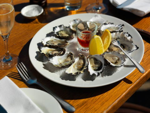 Kingsleys Woolloomooloo - Sunshine Coast Tourism 0