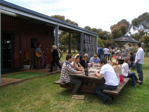 McGlashans Wallington Estate - Holiday Sunshine Coast 1