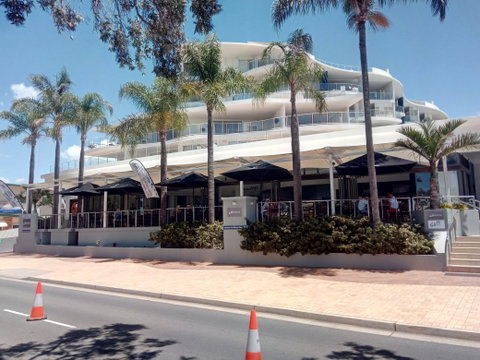 Salt Cafe Urangan - Sunshine Coast Tourism 1
