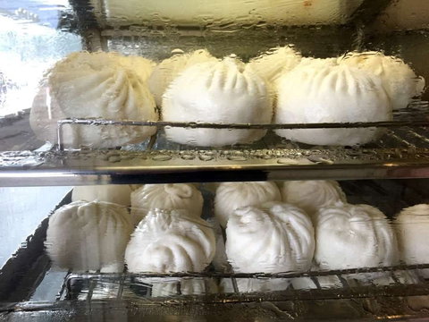 Savvy Organic Pizza & Ice Cream - Holiday Sunshine Coast 0