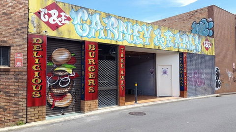 Carney & Earl's - Sunshine Coast Tourism 0