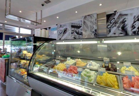 Chill Bar - Avalon - Holiday Sunshine Coast 0