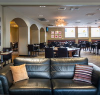 Cooleys Hotel - Holiday Sunshine Coast