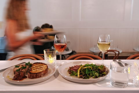 Queen St Eatery And Wine Bar - Holiday Sunshine Coast 0