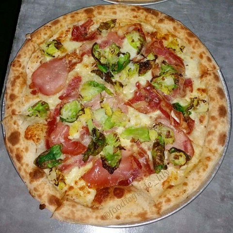 Rossonero Pizza - Sunshine Coast Tourism 0