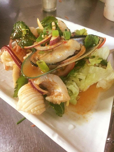 Tawunna Thai - Holiday Sunshine Coast 0