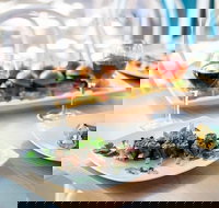 The Oaks Hotel - Sunshine Coast Tourism