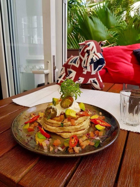 Underground Palm Cove - Holiday Sunshine Coast 0