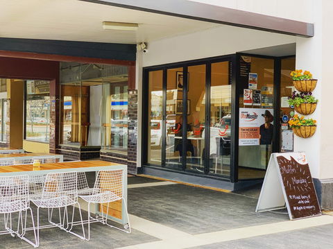 Brontes Gourmet - Sunshine Coast Tourism 1