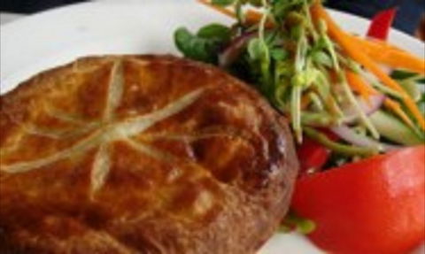 Cafe Creme Della Creme Continental Patisserie - Holiday Sunshine Coast 0
