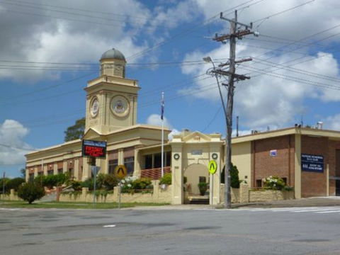 Dungog Memorial RSL Club - Holiday Sunshine Coast 0