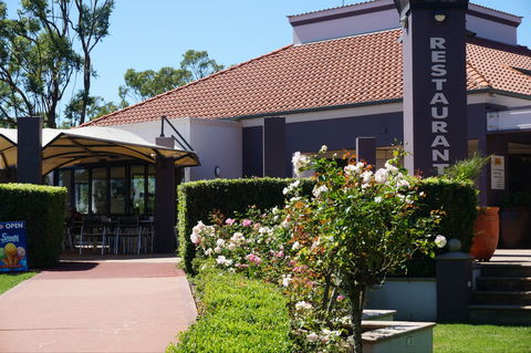 Picnic Point Cafe And Restaurant - Holiday Sunshine Coast 1