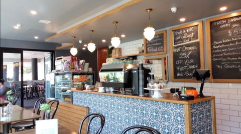 RGB Cafe & Restaurant - Holiday Sunshine Coast 0