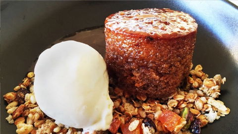 Terrace Grill - Lynwood Country Club - Sunshine Coast Tourism 0