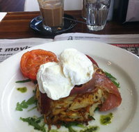 Amsterdam Street Cafe - Holiday Sunshine Coast