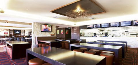 Colonial Hotel - Sunshine Coast Tourism 0