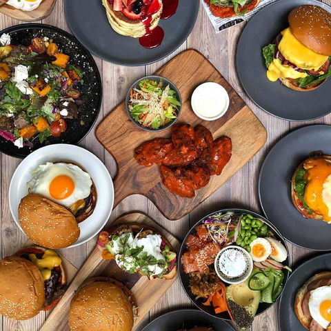 Dizy's - Sunshine Coast Tourism 0