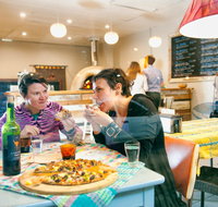 Earth Oven Wood Fired Pizza - Sunshine Coast Tourism