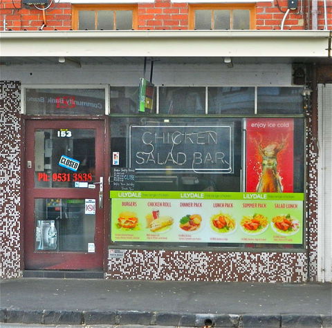Elwood Chicken Salad And Bar - Holiday Sunshine Coast 0