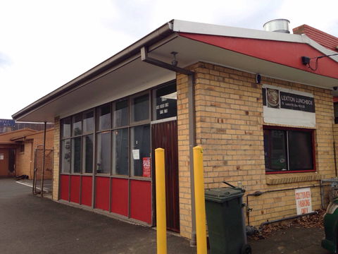 Lexton Lunch Box - Sunshine Coast Tourism 0