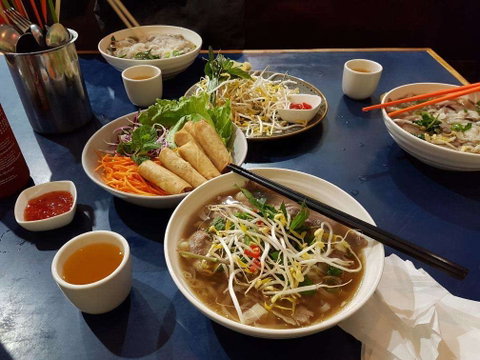 Madame Saigon - Sunshine Coast Tourism 0