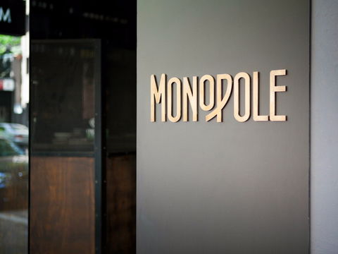 Monopole - Holiday Sunshine Coast 0